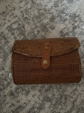 Crown Vintage Brown Woven Clutch with Leather Strap